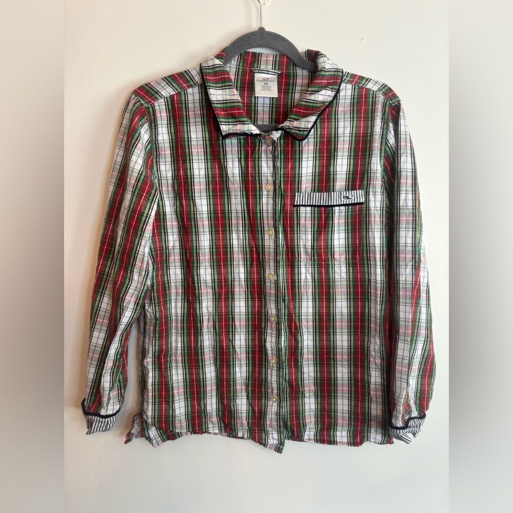 Vineyard vines EUC red/white/green holiday pajama top Size XS